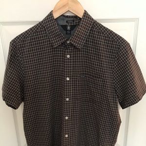 Volcom button up